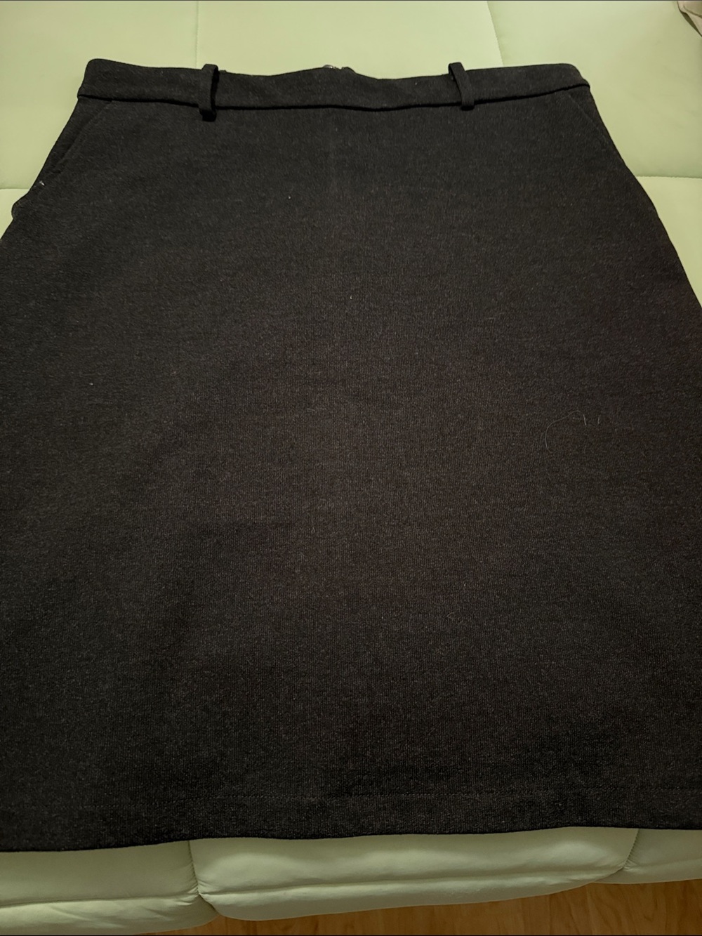 H&M Black Mini Straight Skirt